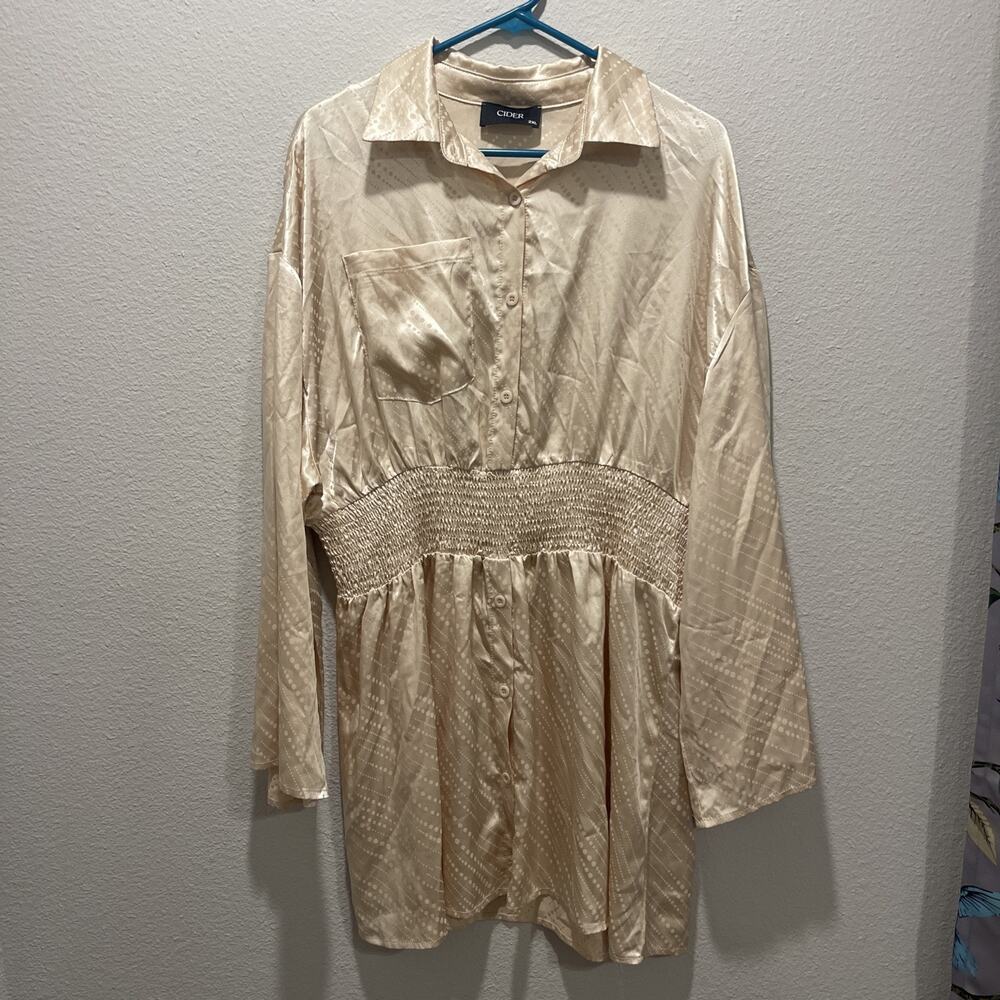Cider Women’s Plus Satin Ruched Shirt With Wide Arms Size 2XL